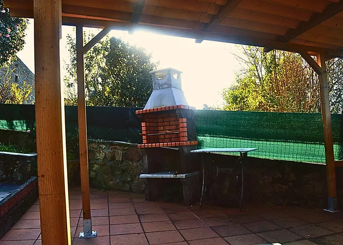 Con Piscina En شقة